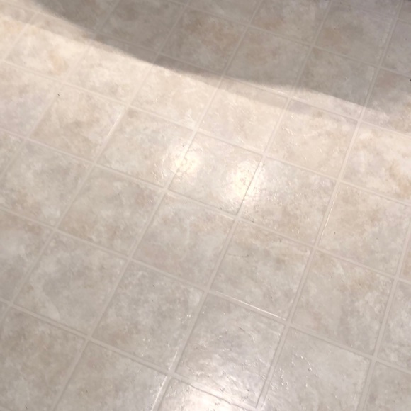 Profile Picture of James Hensley (@slapback) on Poshmark