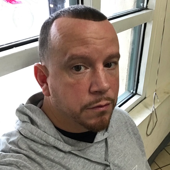 Profile Picture of Jeffrey Marcus (@jeffrey_marcus) on Poshmark