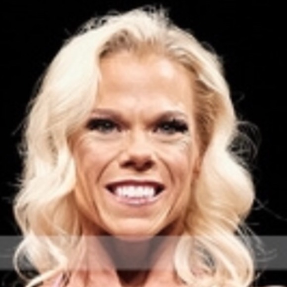 Profile Picture of Michelle Kubala (@kubala365) on Poshmark