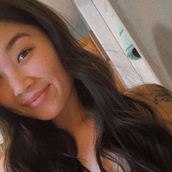 Profile Picture of Briana Fortuna (@brianafortuna) on Poshmark