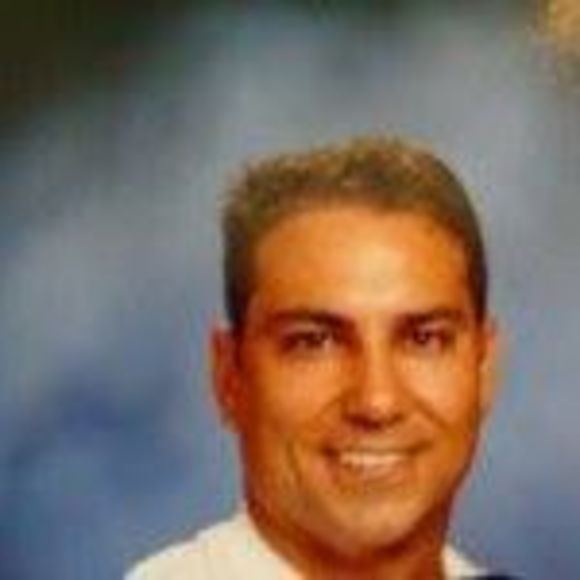 Profile Picture of Ben Guzzone (@benguzzone) on Poshmark