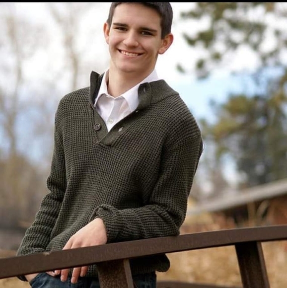 Profile Picture of Adam Marshall (@adammarshall617) on Poshmark