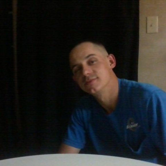 Profile Picture of Steven Chandler (@xstevenrcx) on Poshmark