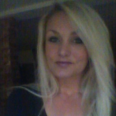 Profile Picture of Mel Richards (@melrichards84) on Twitter