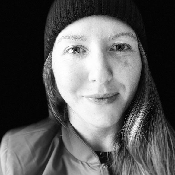 Profile Picture of Kaari Rowberry (@krowberry) on Poshmark