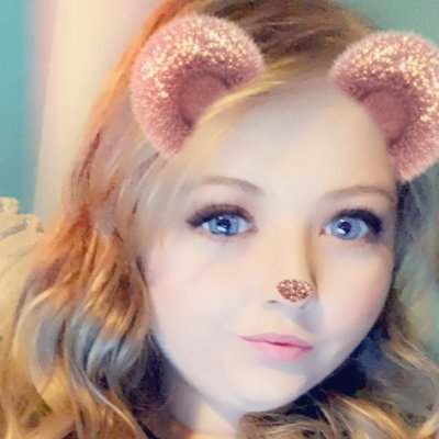 Profile Picture of Alexandra Edge (@AlexandraEdge1) on Twitter