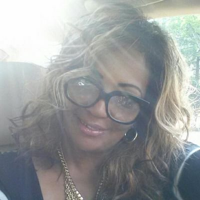 Profile Picture of SusanLaNelle Burgess (@gist_susan) on Twitter