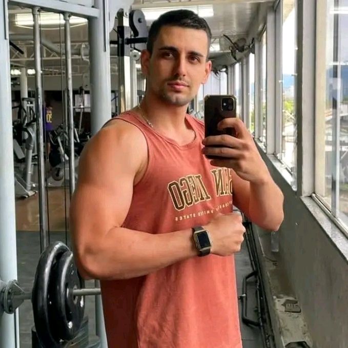 Profile Picture of user43 (@ericauth13) on Tiktok