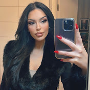 Profile Picture of Linda Makris (@LindaTheGreek7) on Youtube