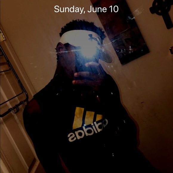 Profile Picture of Daniel Dumas (@d_bd) on Poshmark