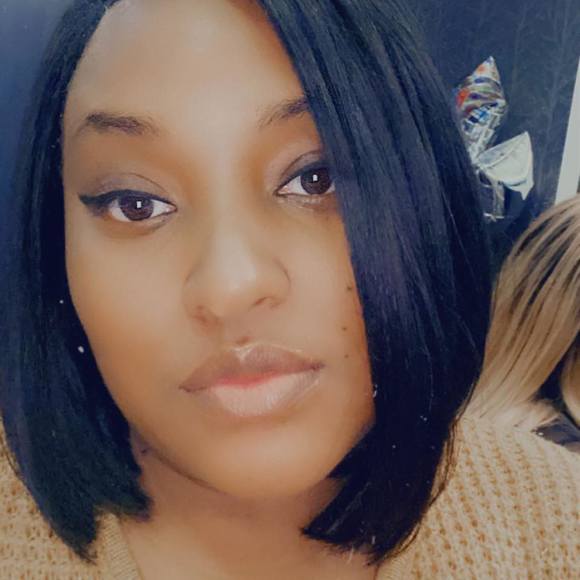 Profile Picture of Whitney Patterson (@wdprln) on Poshmark