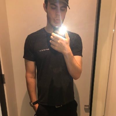 Profile Picture of Nicholas Vlahos (@nickvlah561) on Twitter