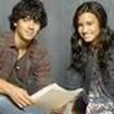 Profile Picture of Demi Lovato (@DemiJoePage) on Twitter