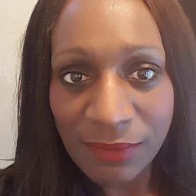 Profile Picture of Lorna Richards (@lorna_richards) on Twitter