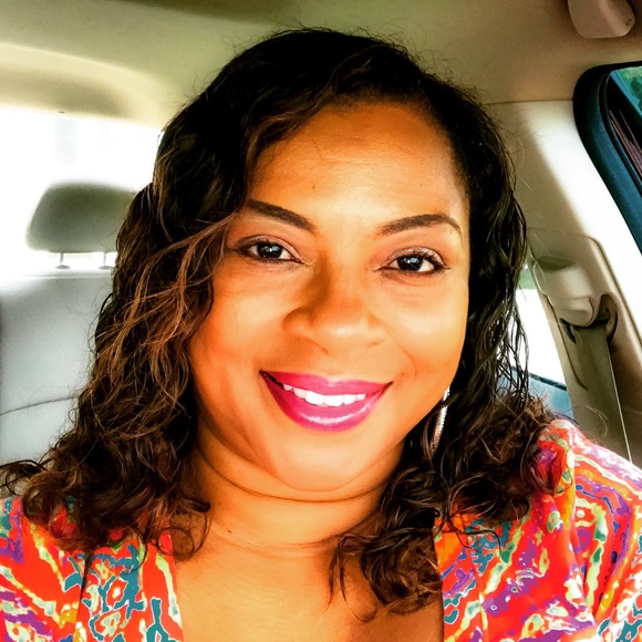 Profile Picture of Crystal Tart (@ctart1121) on Poshmark