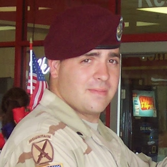 Profile Picture of Christopher Barrett (@christopherb792) on Poshmark