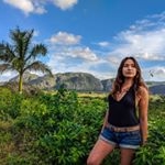 Profile Picture of Crystal Bui (@adventuringmonkey) on Instagram