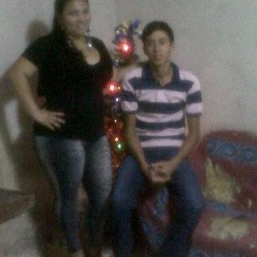 Profile Picture of Aracely Aguilar (@aracelyaguilar5) on Twitter