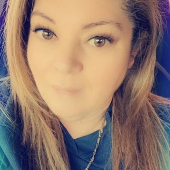 Profile Picture of Grace Muñoz (@gracielag3370) on Poshmark