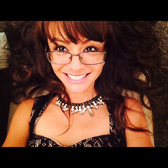 Profile Picture of Bianca Barrera (@bbarrera7) on Poshmark