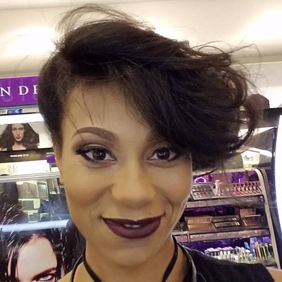 Profile Picture of Alicia Crudup (@d1nonle_licia) on Twitter