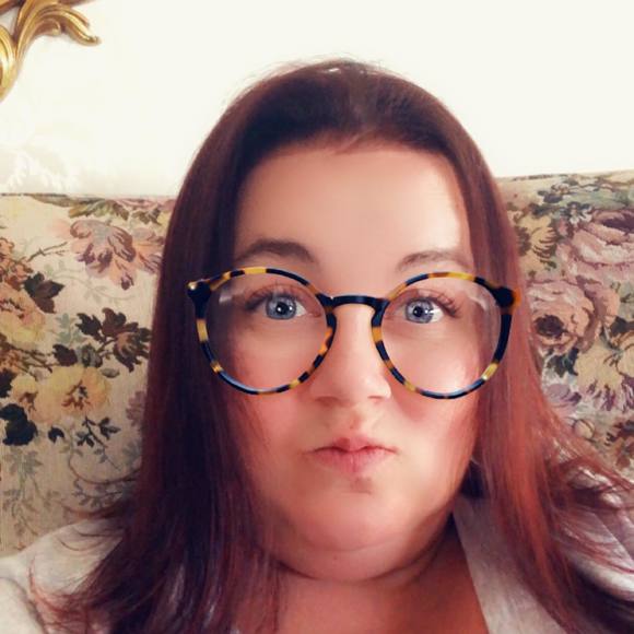 Profile Picture of Jill Dulong (@gygglz806) on Poshmark