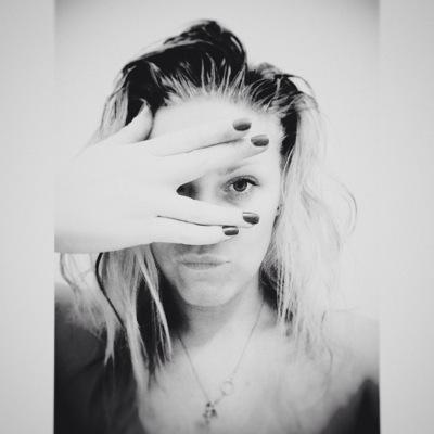 Profile Picture of Andrea Koenig (@andreadkoenig) on Twitter