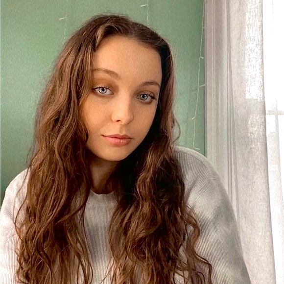 Profile Picture of Ciera Mcrobbie (@cierm083) on Poshmark