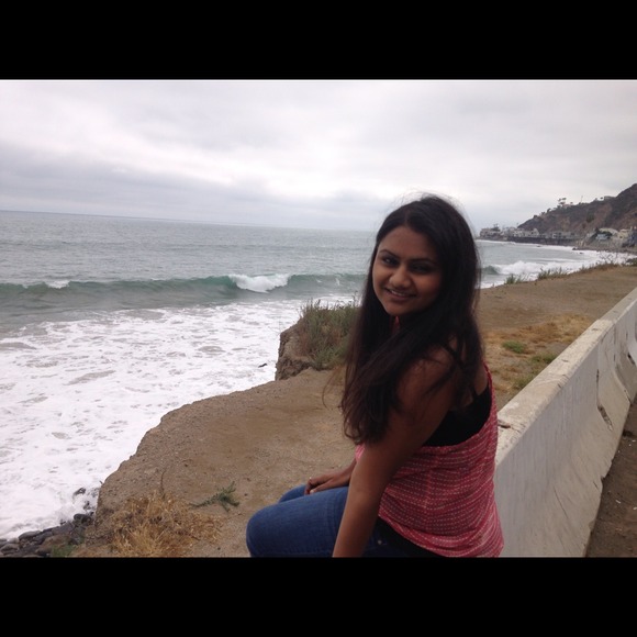 Profile Picture of Mona Mehta (@monamehta) on Poshmark