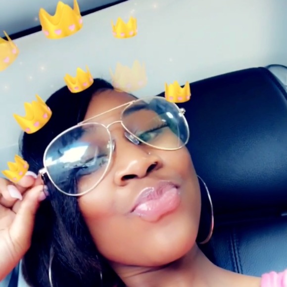 Profile Picture of Jasmine Franks (@jaaamine) on Poshmark