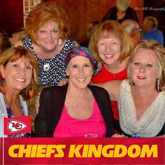 Profile Picture of Lori Samuel carritt (@dentass03) on Poshmark