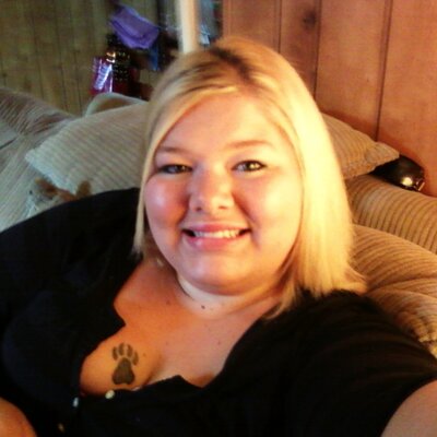 Profile Picture of Alicia Blanton (@alicia2003) on Twitter