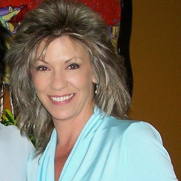 Profile Picture of Traci Poston (@ftposton) on Poshmark