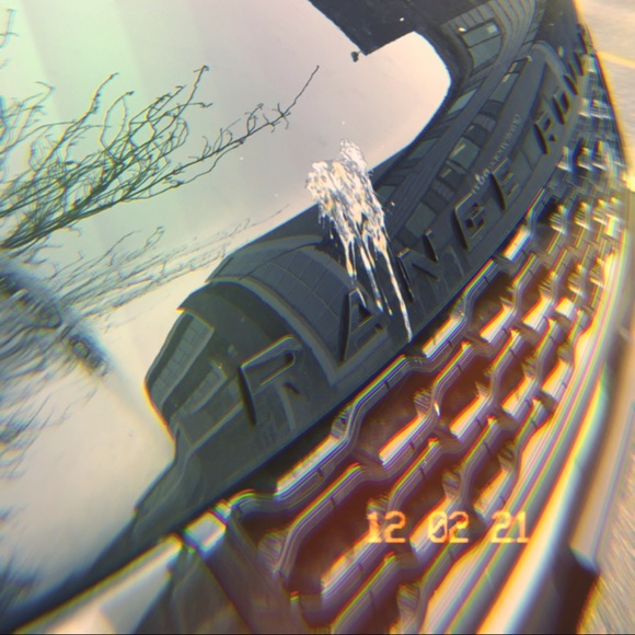 Profile Picture of Etinosa Osarenkhoe (@etinosao) on Poshmark