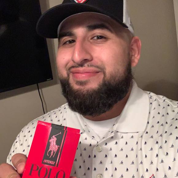 Profile Picture of Jason Marquez (@jasonmarquez913) on Poshmark