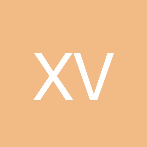 Profile Picture of Xenia Vasquez (@xeniavasquez473) on Poshmark