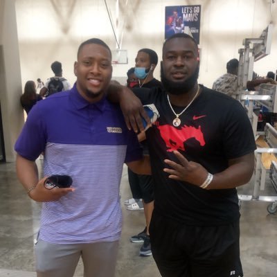 Profile Picture of Fred Parker (@Spacejam2timezz) on Twitter