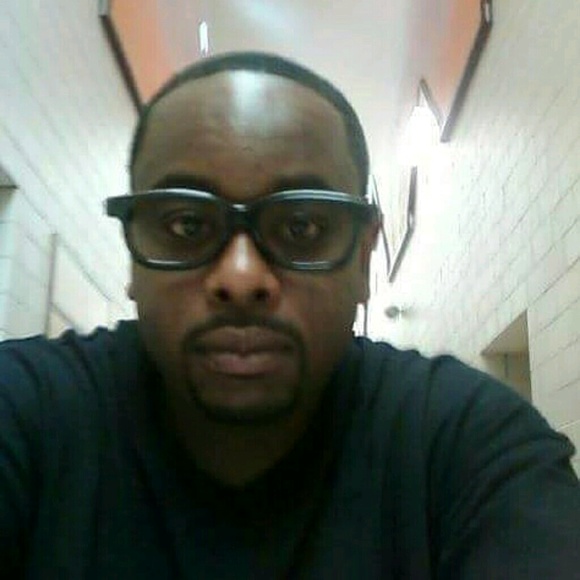 Profile Picture of Lucius Boddie (@bodez3) on Poshmark