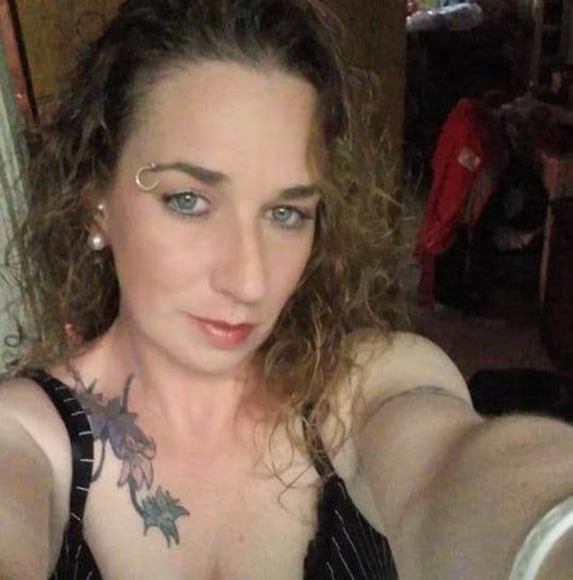 Profile Picture of Kim Staples (@kbumpus03) on Poshmark