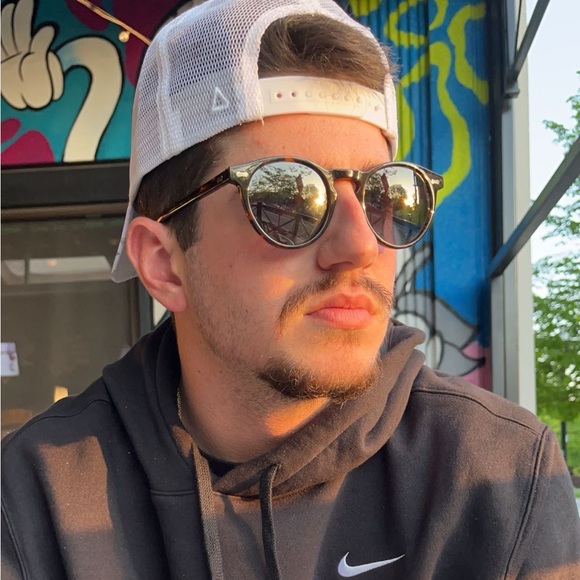 Profile Picture of Neil Heinlein (@nheinlein03) on Poshmark