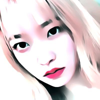 Profile Picture of Lucy Close (@godlucys) on Twitter