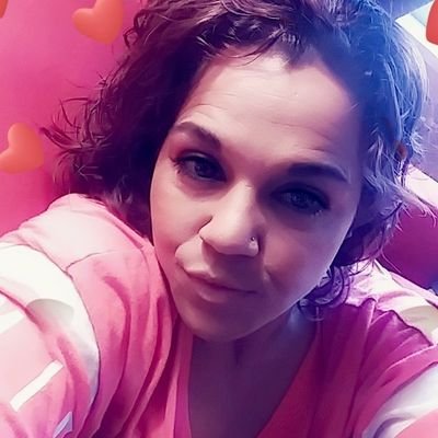 Profile Picture of Lisa Engle (@lisaengle21) on Twitter