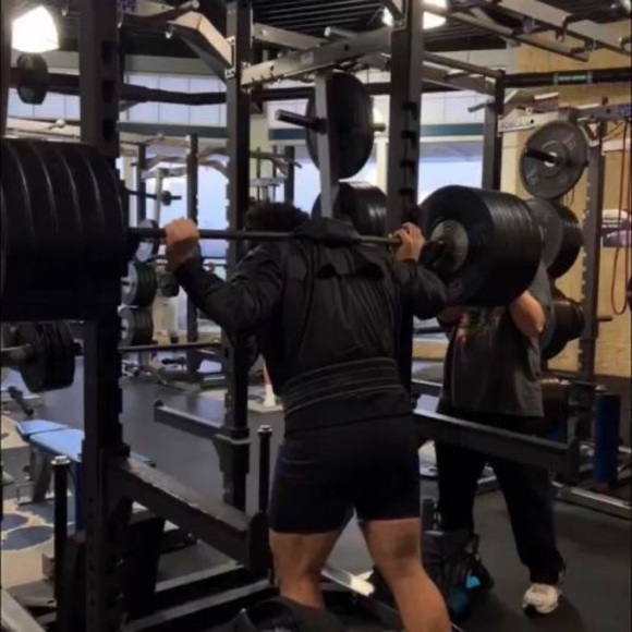 Profile Picture of Adam Lozano (@adamlozano5145) on Poshmark