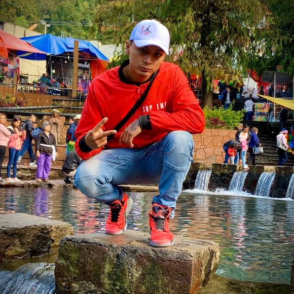 Profile Picture of Hugo Jg (@hugasa_antonio) on Poshmark