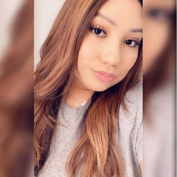 Profile Picture of Mari Ayala (@mariayala267) on Poshmark