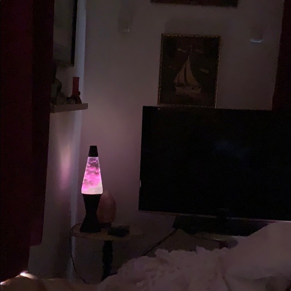 Profile Picture of Chloe Stillwell (@winemom420977) on Poshmark