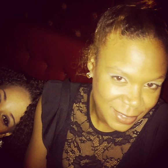 Profile Picture of Tabita Ares (@tabita_ares) on Poshmark