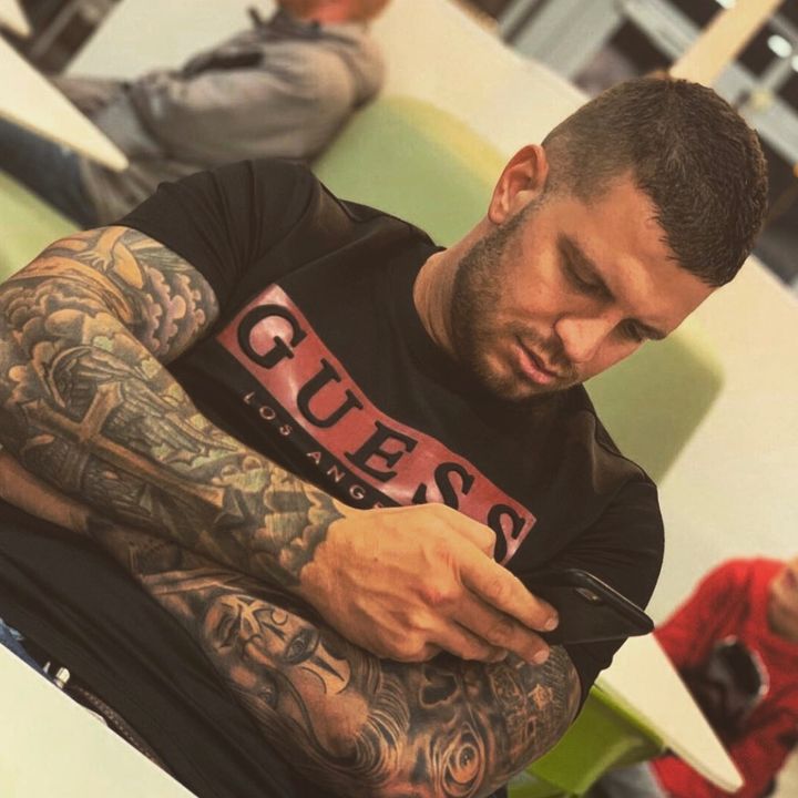 Profile Picture of robertkampf88 (@robertkampf88) on Tiktok