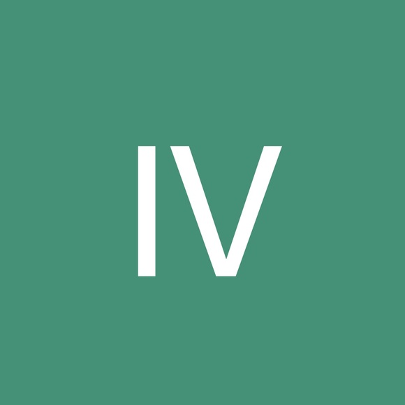 Profile Picture of Ida Vanderboegh (@idavanderboegh) on Poshmark