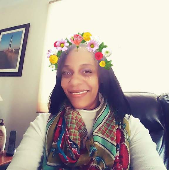 Profile Picture of Linda Ackilli (@linds8017) on Poshmark